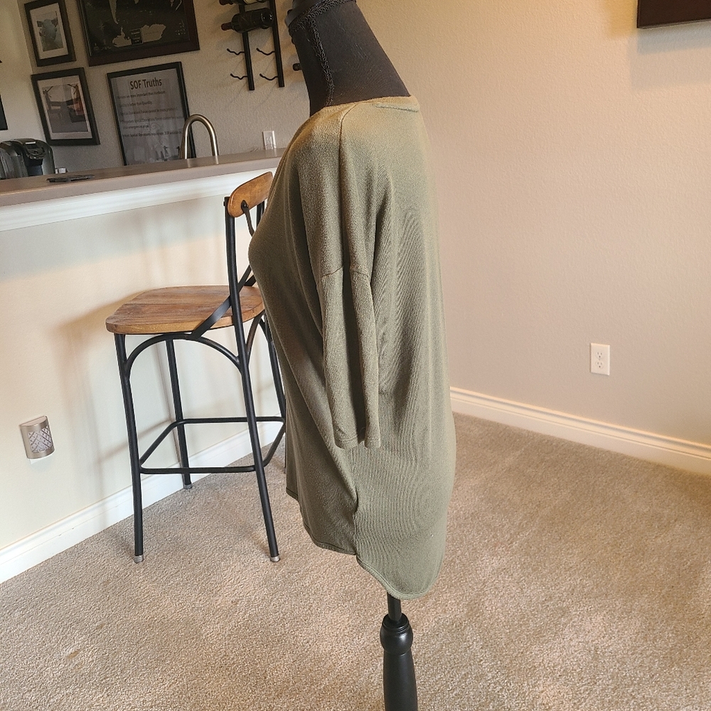 Express Blouse - Picture 4 of 6